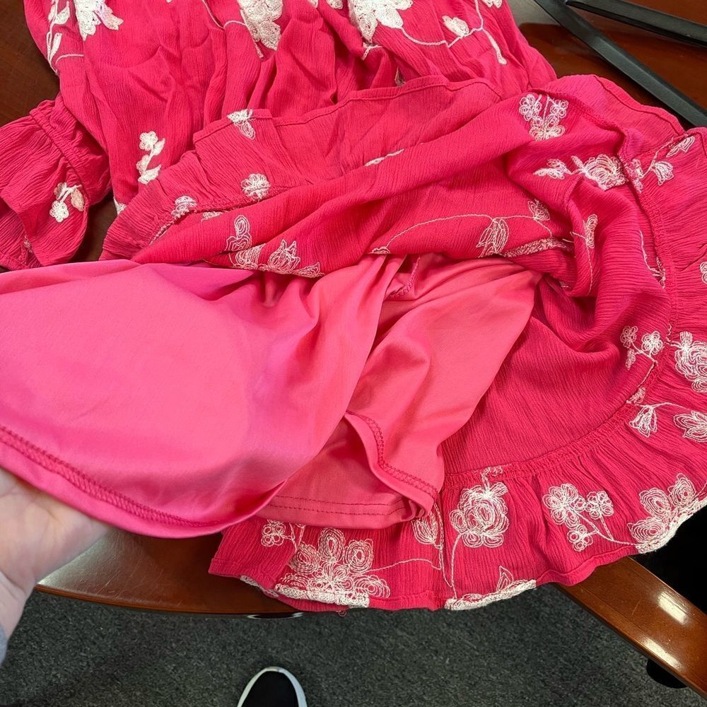 LIV Los Angeles Pink & White Floral Embroidered Off the Shoulder Dress sz L - Picture 6 of 8